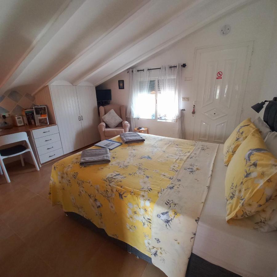 The Loft Cantoria - Room With A View Extérieur photo